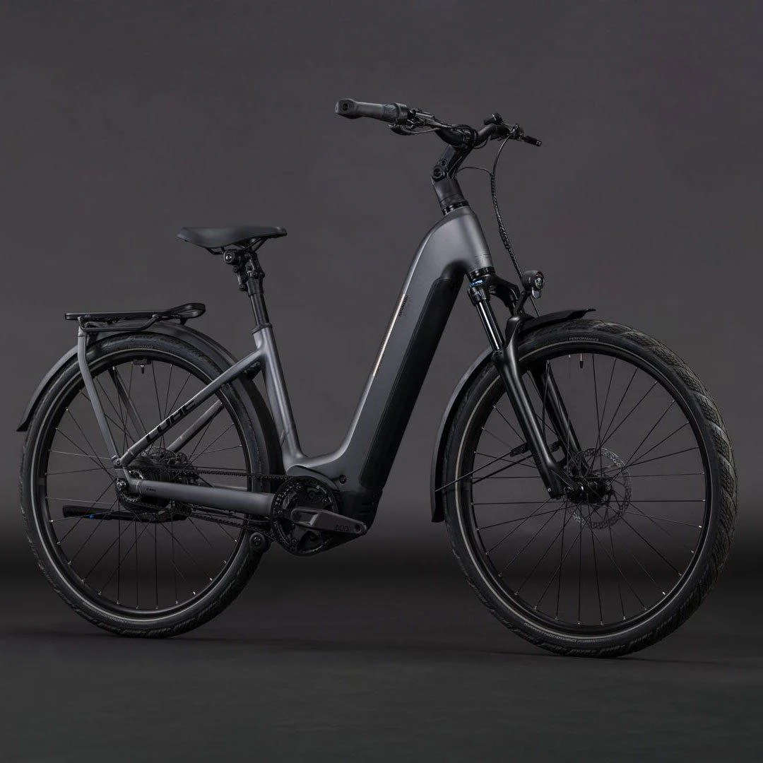 Kathmandu Hybrid Comfort Pro 800 (Easy Entry) E-Bike - Grey - Image 2