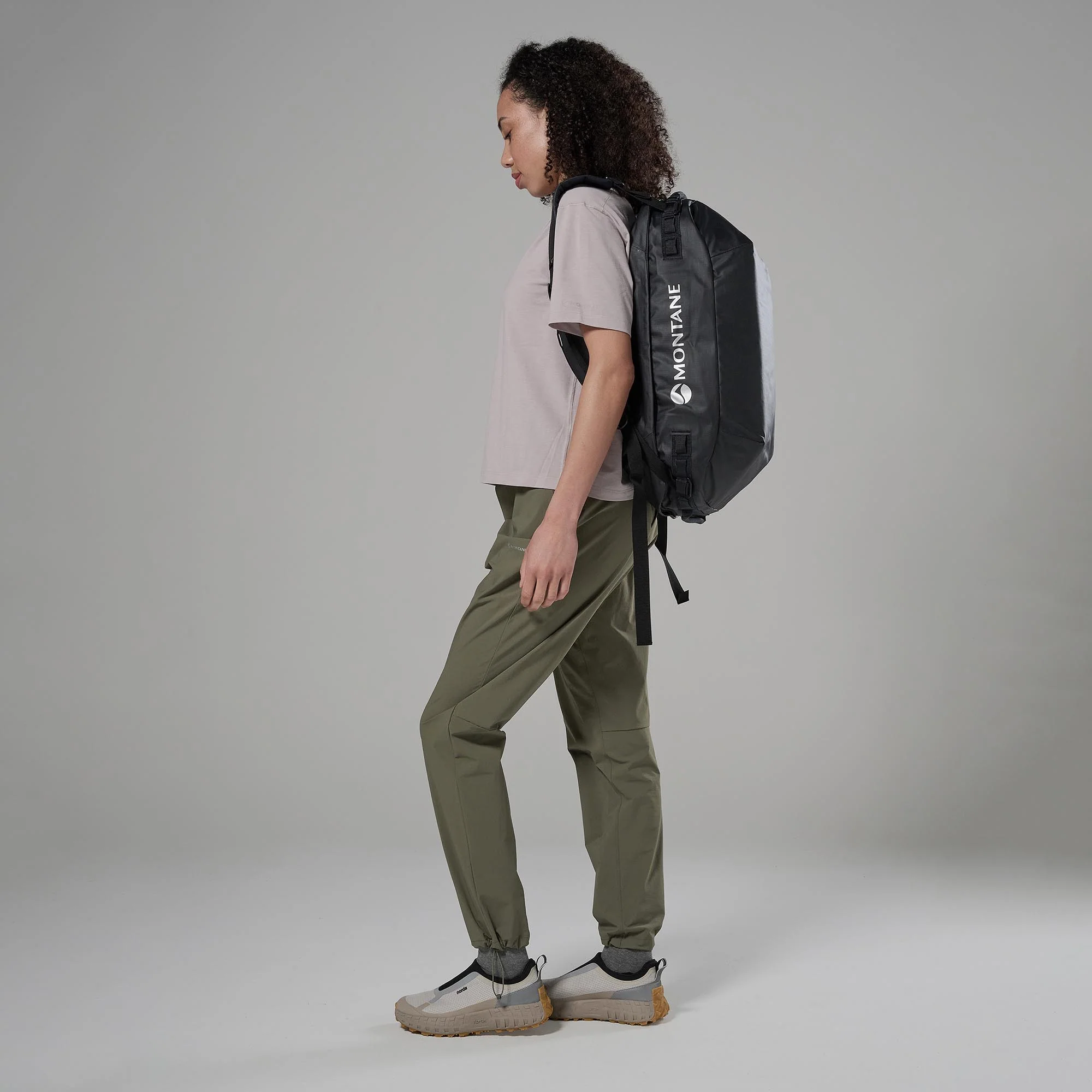 Transition Duffel 40L - Black - Image 11