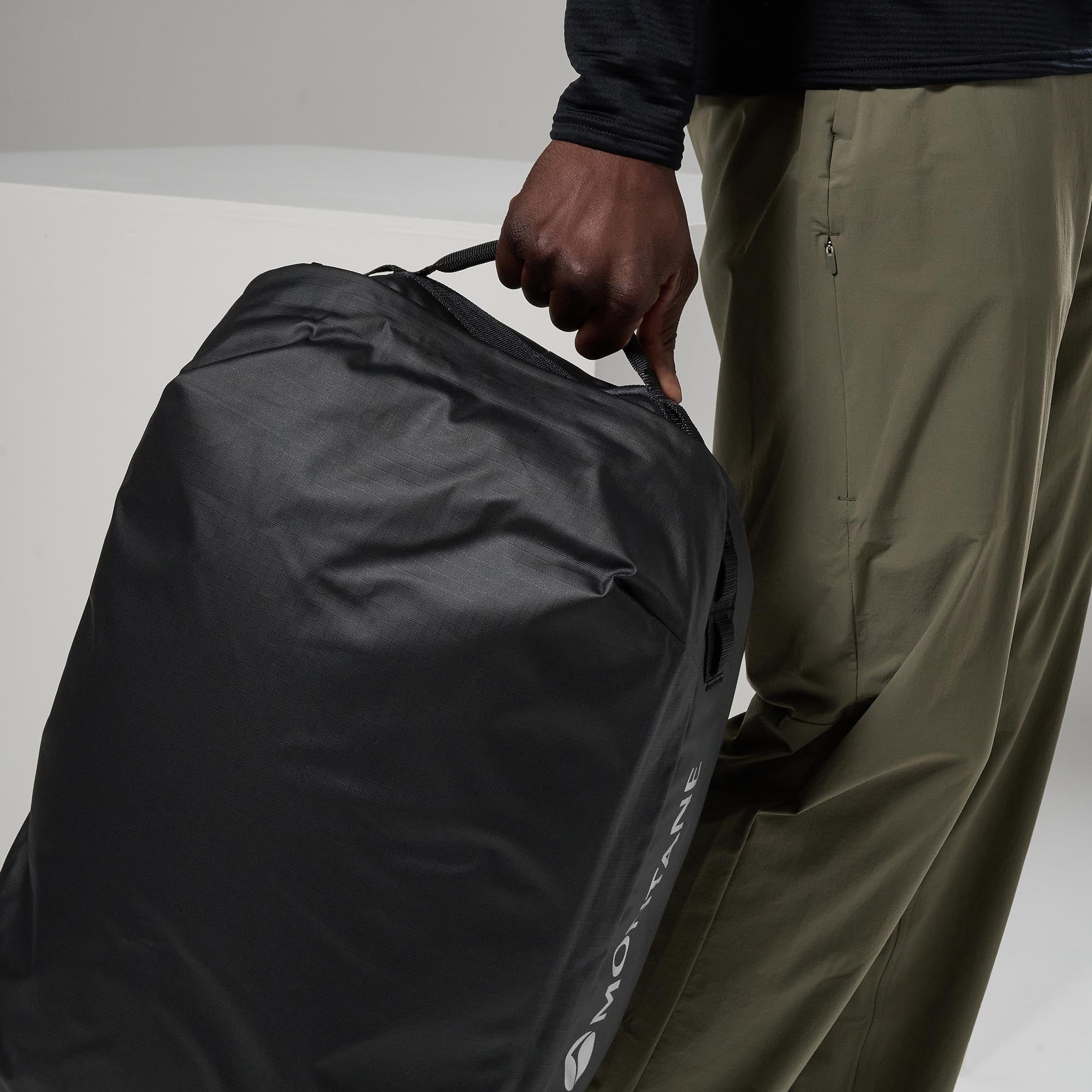 Transition Duffel 40L - Black - Image 9