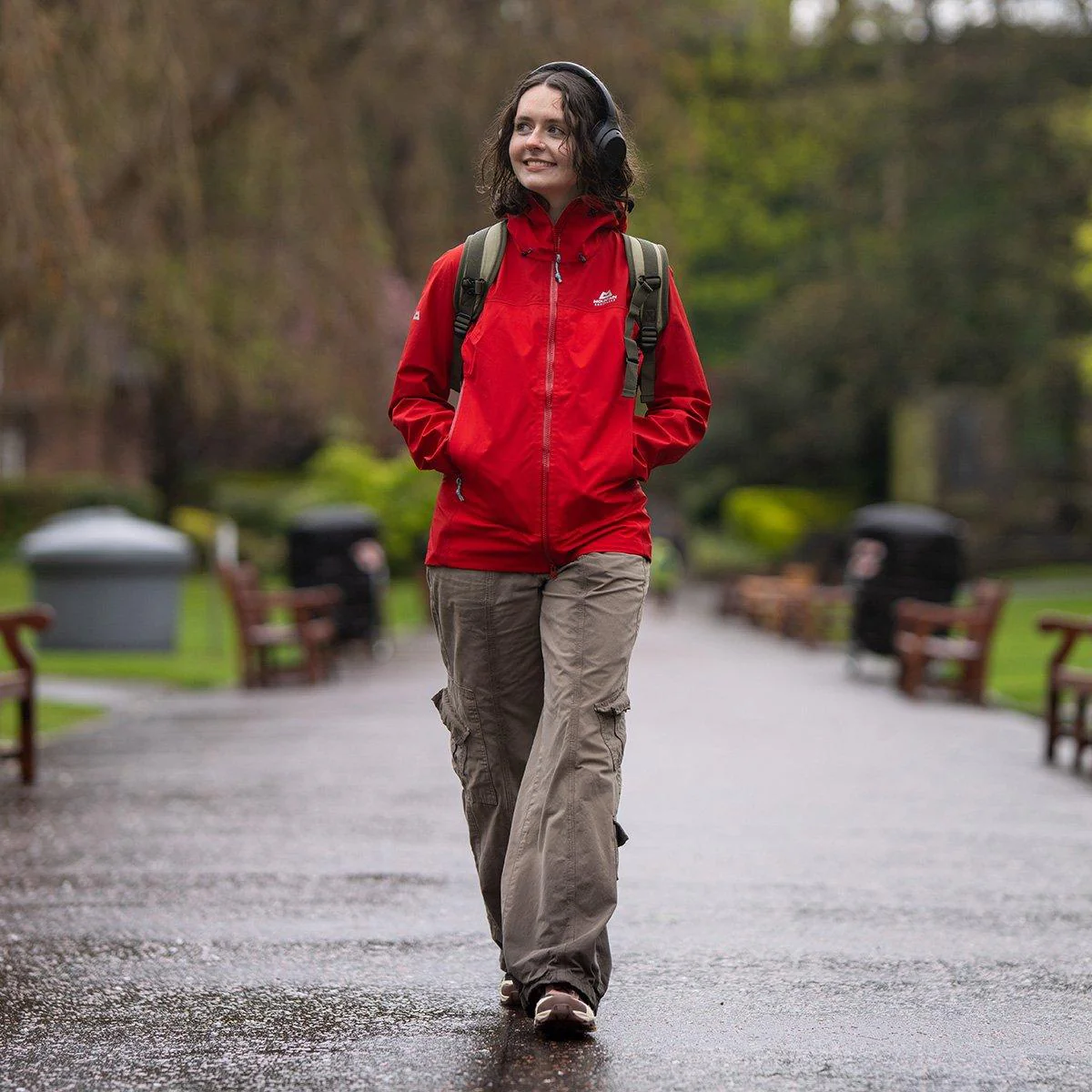 Women's Saltoro GORE-TEX Jacket - Red - Image 8