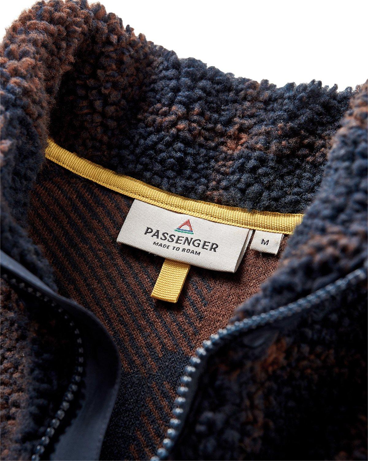 Men's Offroad Sherpa 1/2 Zip Fleece - Navy / Brown - Image 4