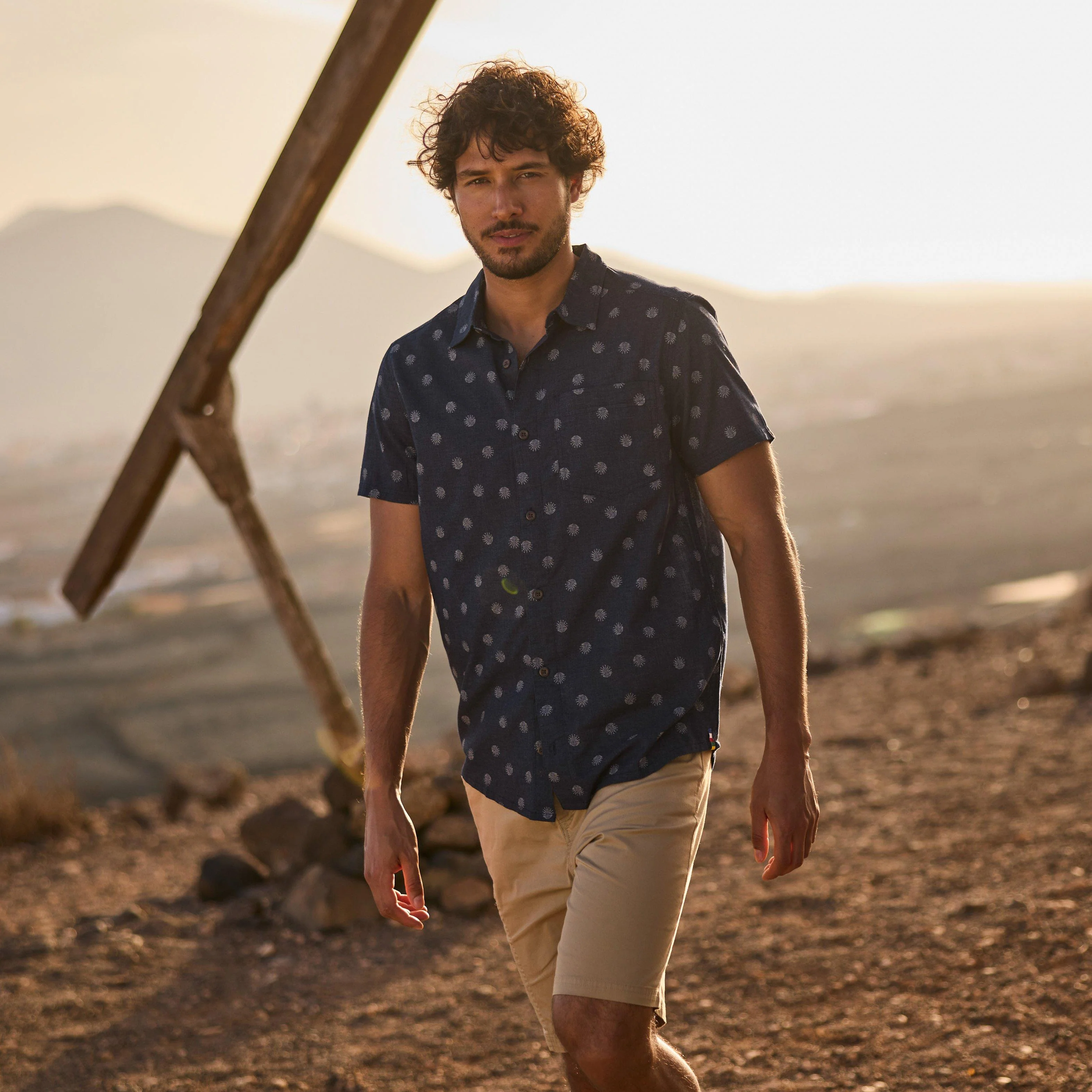 Men's Newar Peacock Short-Sleeve Shirt - Navy - Image 6